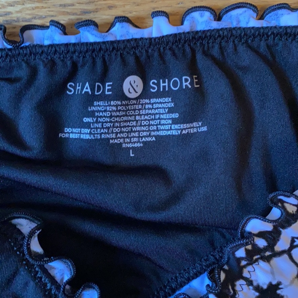 Shade & Shore Ruffle Cheeky Bikini Bottom - L - Picture 4 of 5